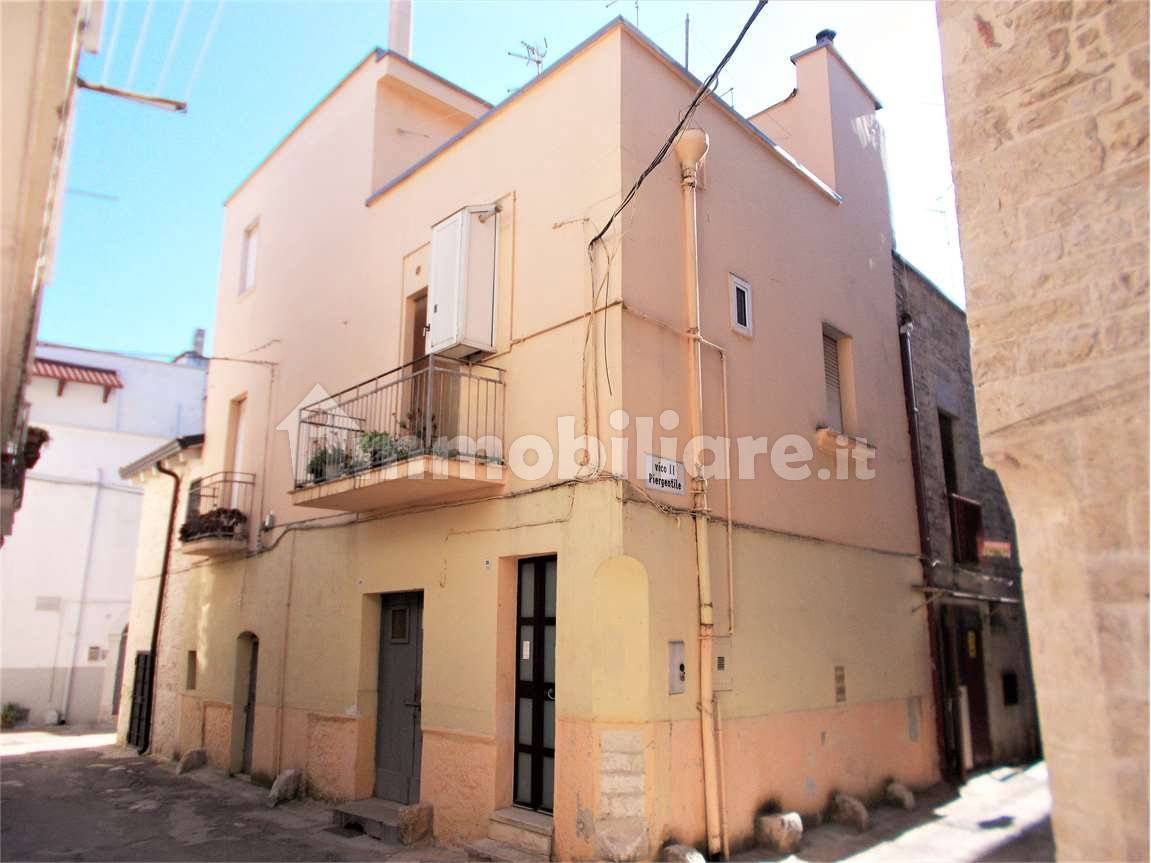 Casa de 2 dormitorios en Acquaviva delle Fonti, Italy No. 196304