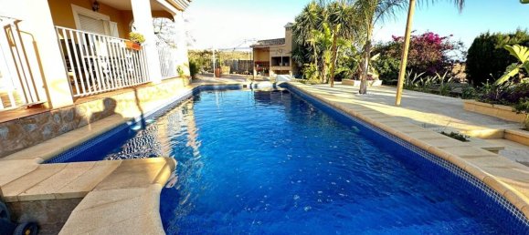 3 bedrooms Villa in Mutxamel, Spain No. 128278 2