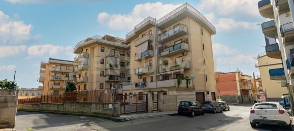 4 bedrooms Duplex in Catania, Italy No. 199368 2