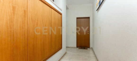 4 bedrooms Duplex in Catania, Italy No. 199368 9