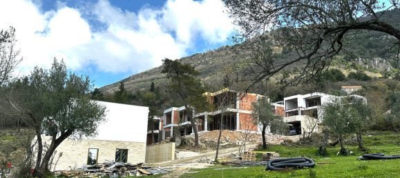 3 bedrooms Townhouse in Kotor, Montenegro No. 445 13