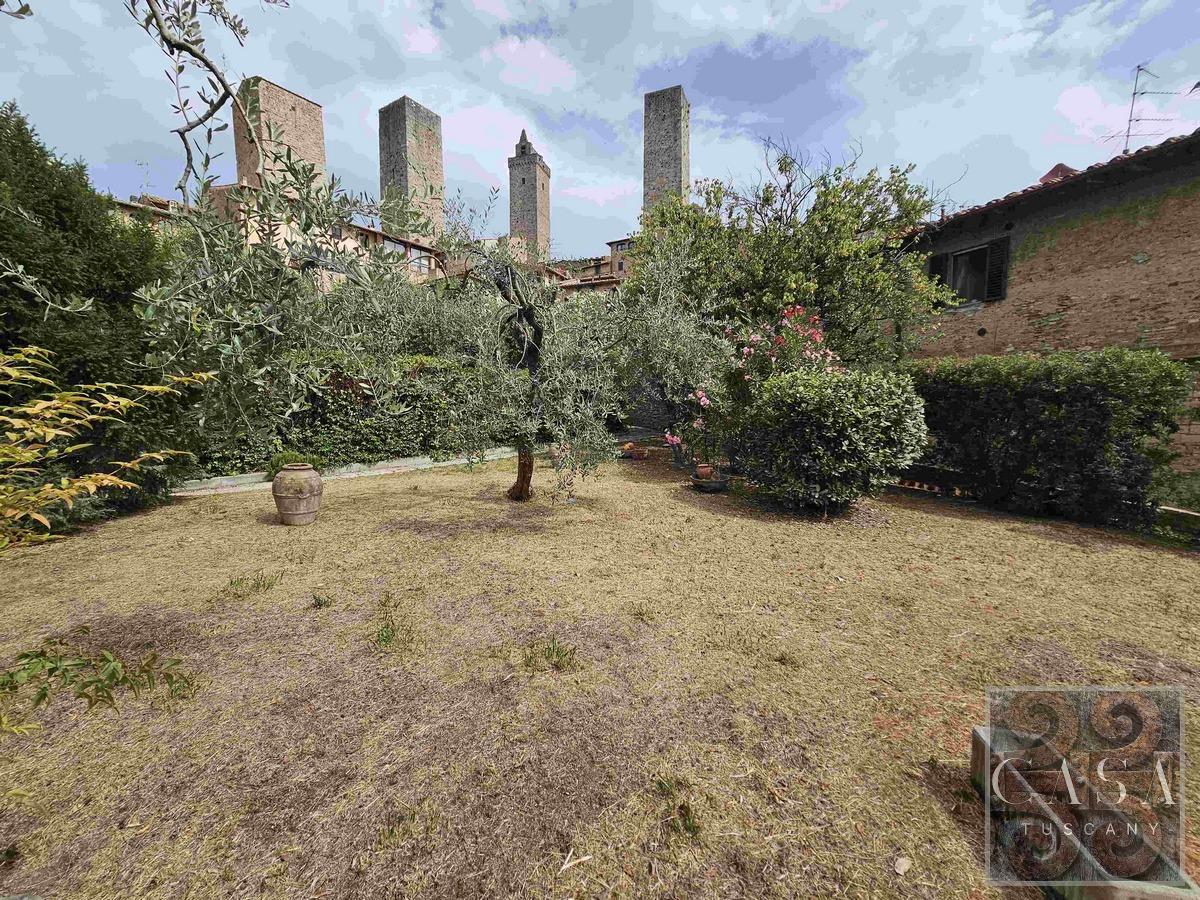 2 bedrooms Apartment in San Gimignano, Italy No. 294