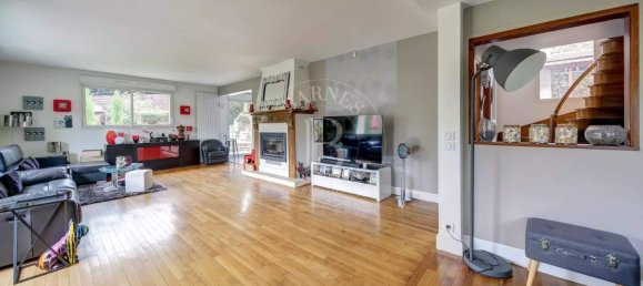 4 bedrooms House in Jouy-en-Josas, France No. 172536 27