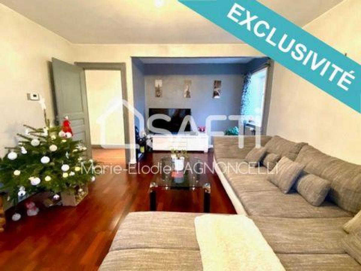 3 bedrooms Apartment in Longwy, France No. 12871