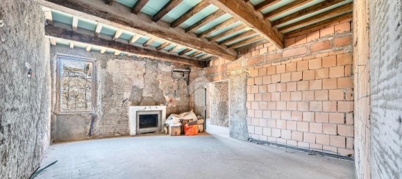 4-Zimmer Wohnung in Reggio Emilia, Italy, Nr. 5686 2