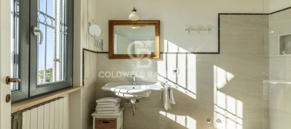 18 rooms Villa in Passignano sul Trasimeno, Italy No. 124528 9