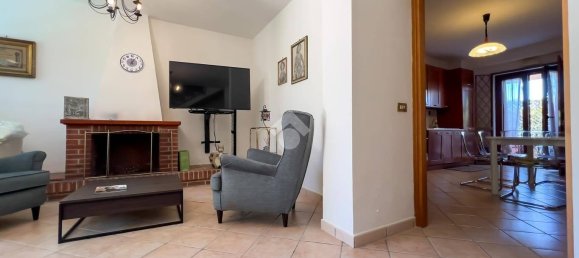 3 bedrooms House in Formia, Italy No. 280883 5