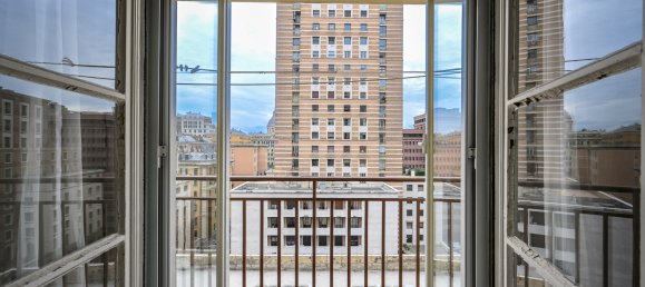 4 bedrooms Office in Genoa, Italy No. 84814 15