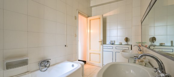 4 bedrooms Office in Genoa, Italy No. 84814 20