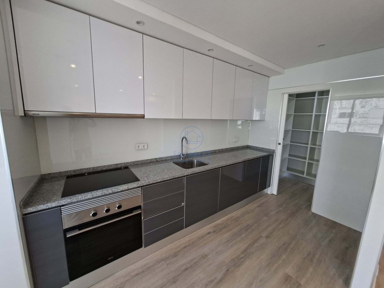 2 bedrooms Apartment in Vila Nova de Gaia, Portugal No. 224909