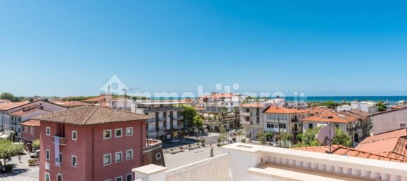 Вилла с 2 спальнями в Форте деи Марми, Италия № 124595 22