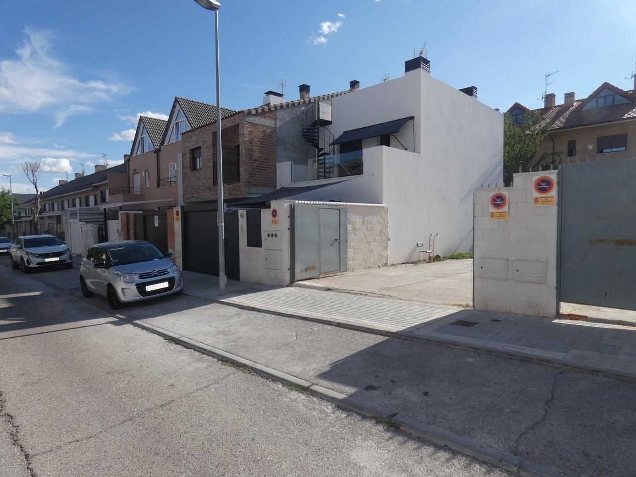 123m² Land in Valdemoro, Spain No. 182384