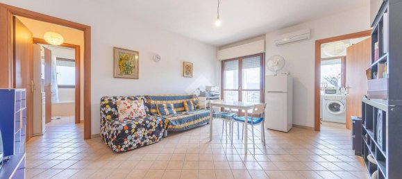 Apartamento de 2 habitaciónes en Rome, Italy No. 127130 2