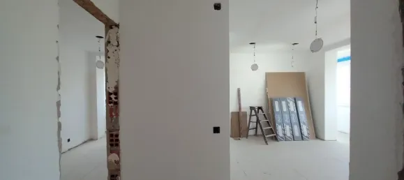 Apartamento de 4 dormitorios en Almada, Portugal No. 87336 11