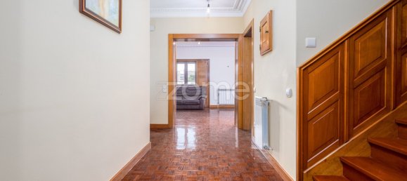 4 غرف نوم فيلا في Rio de Mouro, Portugal رقم 136149 12