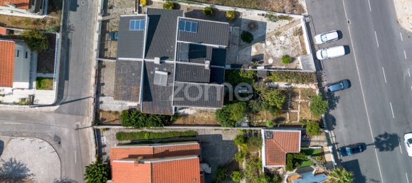 4 غرف نوم فيلا في Rio de Mouro, Portugal رقم 136149 42