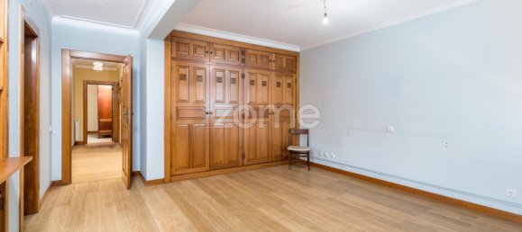 4 غرف نوم فيلا في Rio de Mouro, Portugal رقم 136149 4