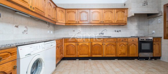 4 غرف نوم فيلا في Rio de Mouro, Portugal رقم 136149 50