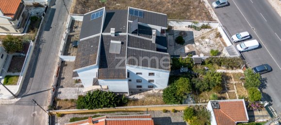 4 غرف نوم فيلا في Rio de Mouro, Portugal رقم 136149 43