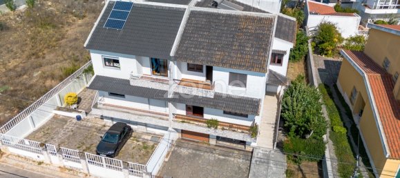 4 غرف نوم فيلا في Rio de Mouro, Portugal رقم 136149 36