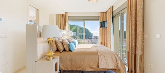 5 bedrooms Villa in Marbella, Spain No. 64405 45