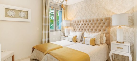 5 bedrooms Villa in Marbella, Spain No. 64405 8