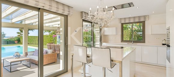 5 bedrooms Villa in Marbella, Spain No. 64405 41