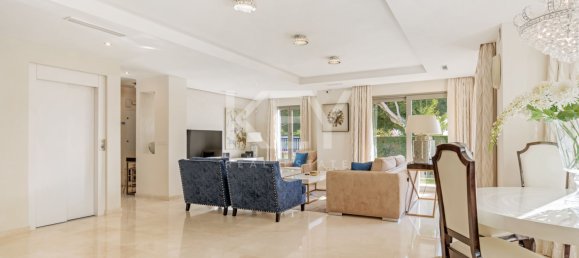 5 bedrooms Villa in Marbella, Spain No. 64405 38