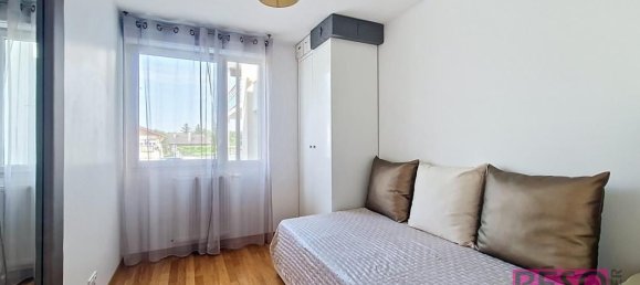 Apartamento de 2 dormitorios en Etrembieres, France No. 317216 9
