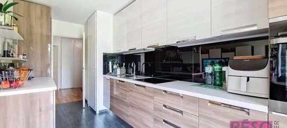 Apartamento de 2 dormitorios en Etrembieres, France No. 317216 12