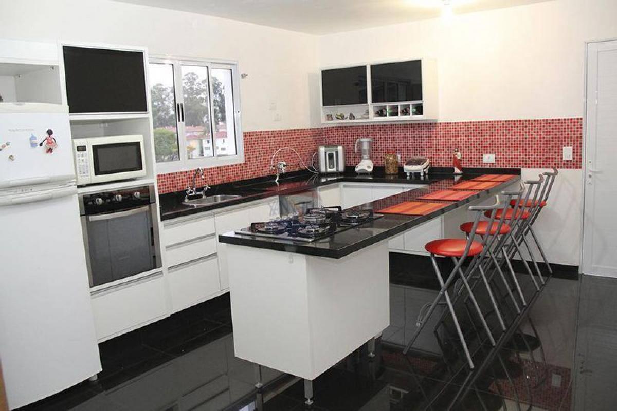 4 bedrooms House in Sao Paulo, Brazil No. 529663