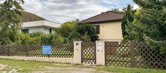 Бунгало с 4 комнатами в Берндорф, Австрия № 251637 6