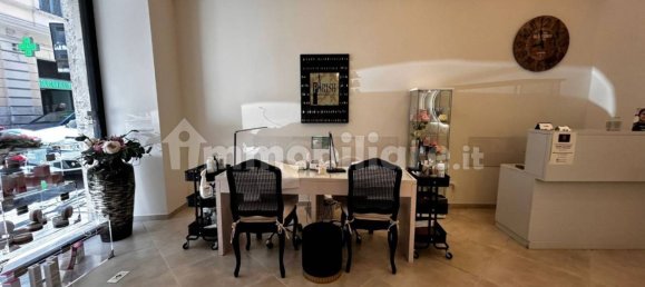 2غرفة عقار تجاري في Rome, Italy رقم 203049 4