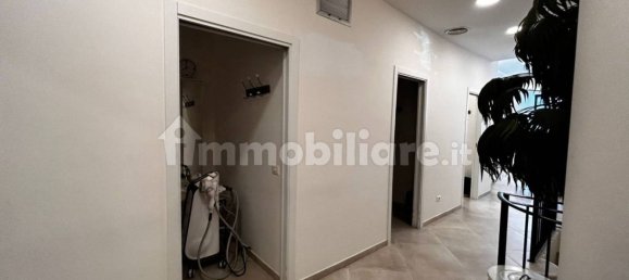 2غرفة عقار تجاري في Rome, Italy رقم 203049 6