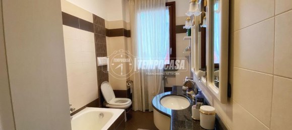 3غرفة شقة في Melegnano, Italy رقم 42570 14