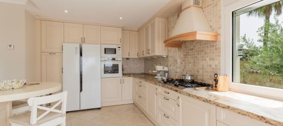 4 chambres Villa à Estepona, Spain No. 165717 24