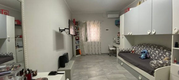3-salle Appartement à Casavatore, Italy No. 149434 11