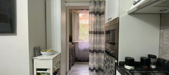 3-salle Appartement à Casavatore, Italy No. 149434 7