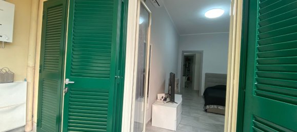 3-salle Appartement à Casavatore, Italy No. 149434 14