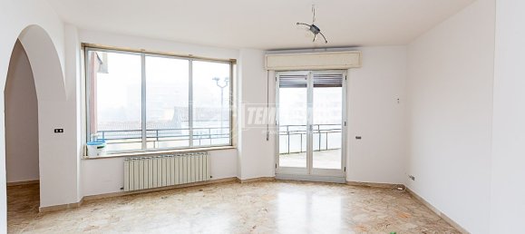 Apartamento de 2 dormitorios en Codogno, Italy No. 116410 2