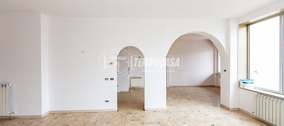 Apartamento de 2 dormitorios en Codogno, Italy No. 116410 3