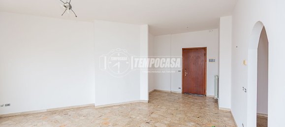 Apartamento de 2 dormitorios en Codogno, Italy No. 116410 4