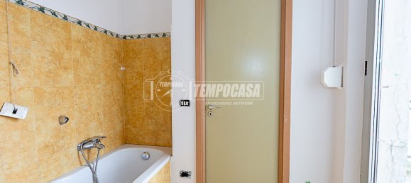 Apartamento de 2 dormitorios en Codogno, Italy No. 116410 25