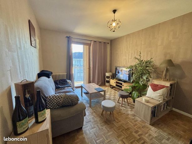 Квартира с 2 спальнями в Сен-Жюньен, Франция № 300720