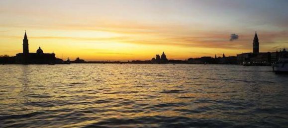 4000m² Building in Venice, Italy No. 176992 2