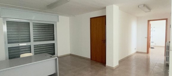 72m² Commercial property in Noci, Italy No. 42322 4
