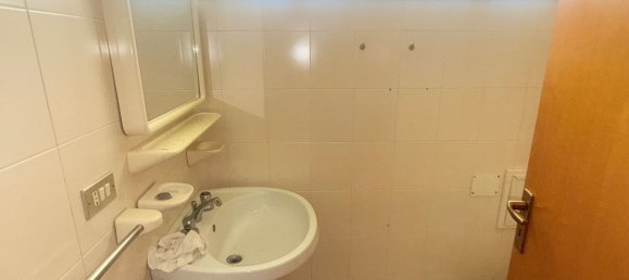 72m² Commercial property in Noci, Italy No. 42322 6