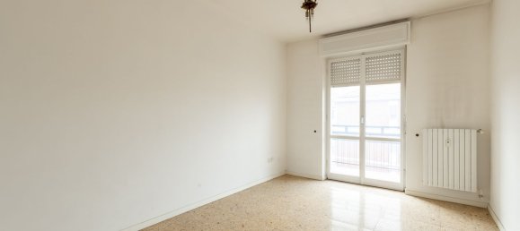 2-Zimmer Wohnung in Milan, Italy, Nr. 240682 3