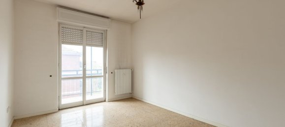 2-Zimmer Wohnung in Milan, Italy, Nr. 240682 2