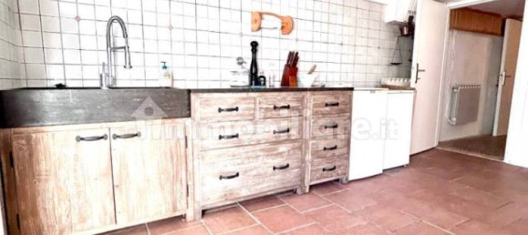 3 bedrooms House in Castelnuovo Magra, Italy No. 319076 21